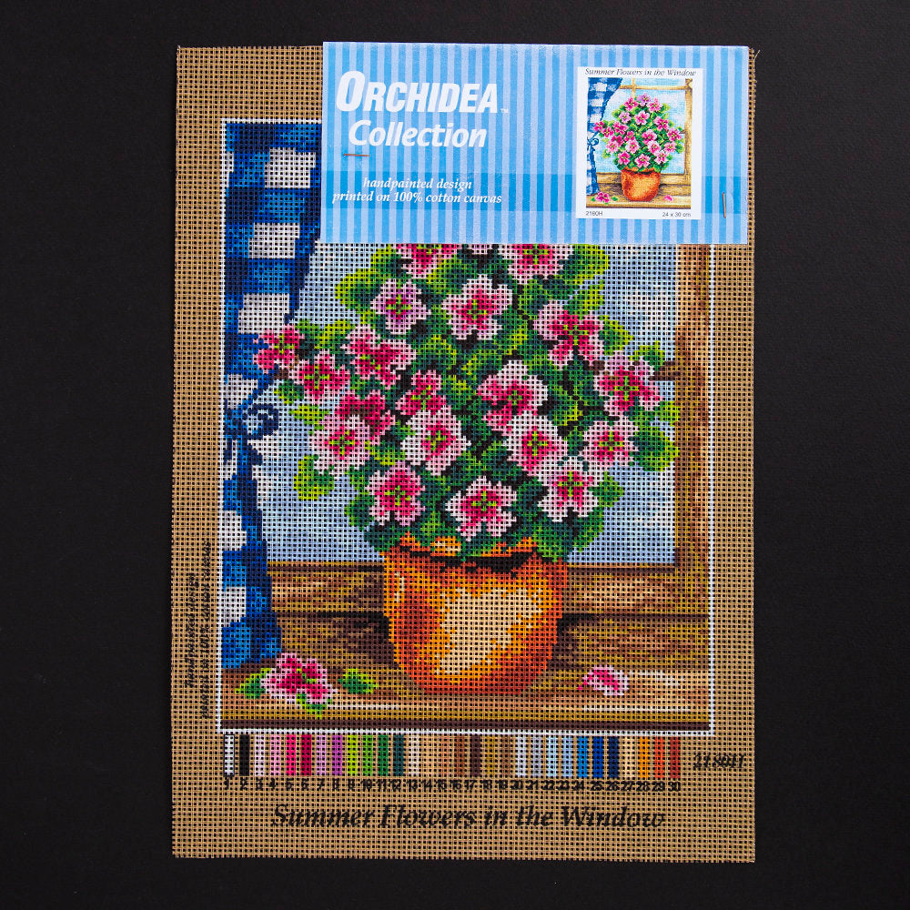 ORCHİDEA 24 x 30 cm Pencere Önündeki Yaz Çiçekleri Baskılı Goblen 2180H